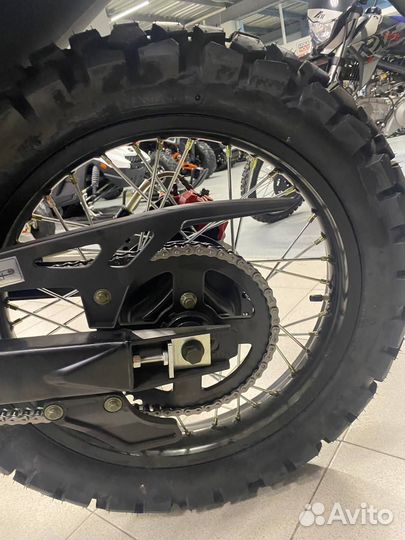 Мотоцикл Avantis MT300 (172 FMM - 5) с птс