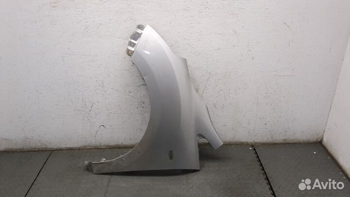 Крыло Toyota Verso, 2011