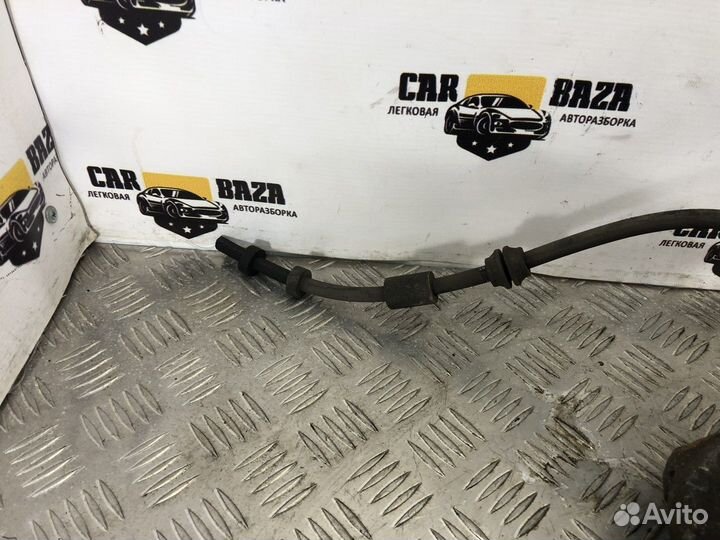 Суппорт передний правый R Volvo XC60