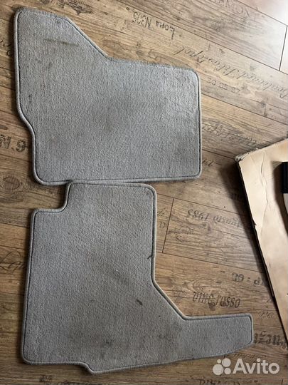 Коарики в салон Mitsubisi Montero Sport 1