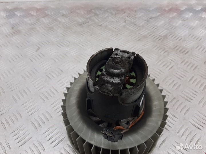 Моторчик печки для Volkswagen Polo 4