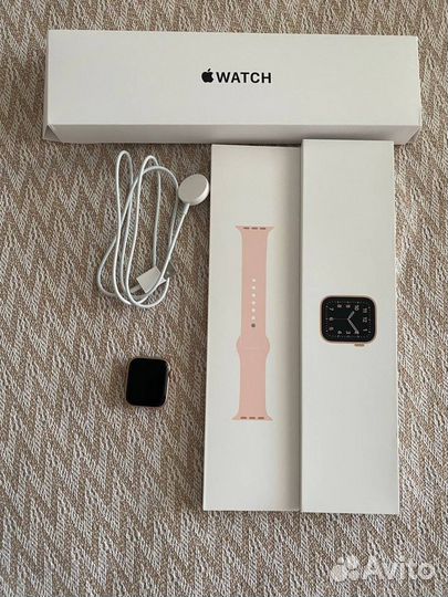 Часы apple watch SE 40mm +ремешки