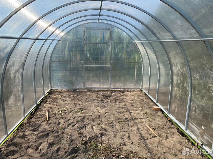 Теплица из поликарбоната e-1841