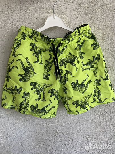 Купальный костюм и шорты для мальчика 110