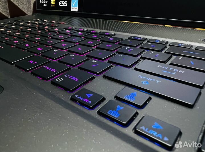 Тонкий игровой asus Zephyrus RTX 2060 / Core i7