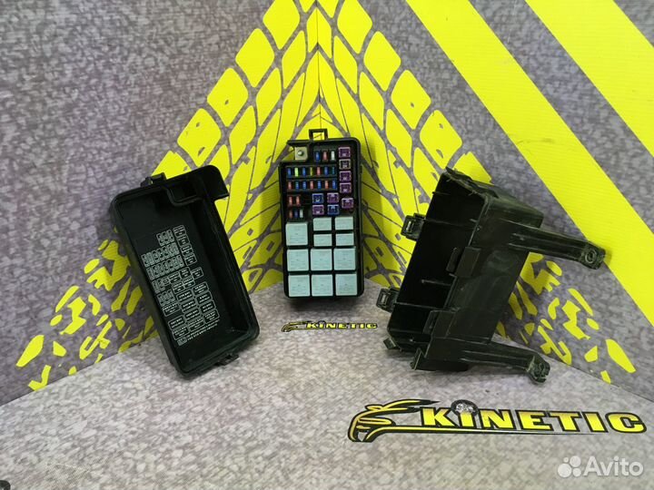 Блок предохранителей подкапотный Лачетти F16D3 1.6