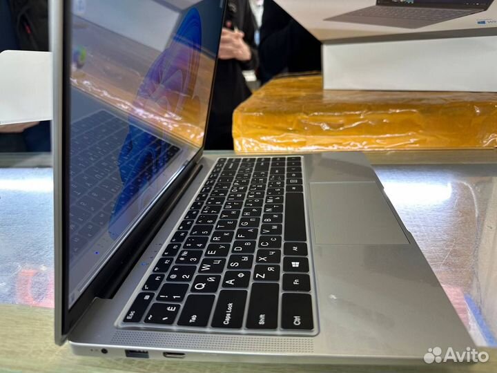 Ноутбук новый в коробке