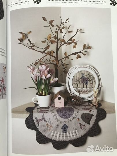 Продам книгу Романтические мотивы для рукоделия»