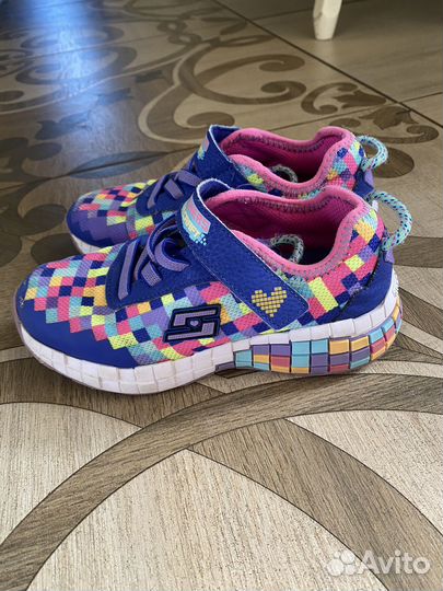 Кроссовки sketchers для девочки