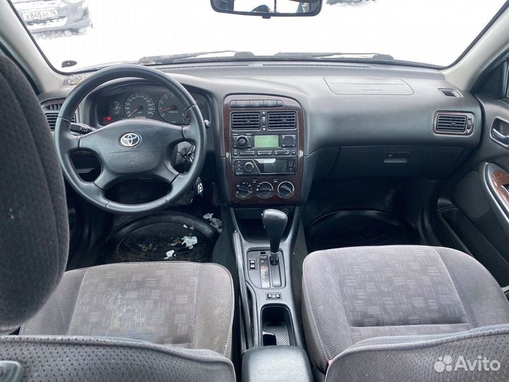 Toyota Avensis 2.0 AT, 2001, 279 000 км