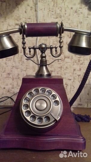 Телефон