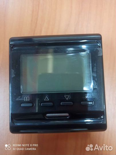 Терморегулятор Е51.716 чёрный, серебро, золото