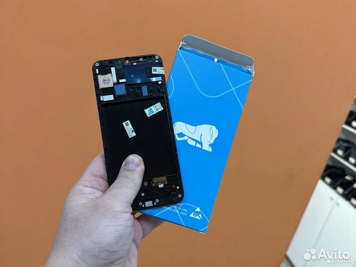 Дисплей для Samsung a50 / a30 oled в рамке +замена