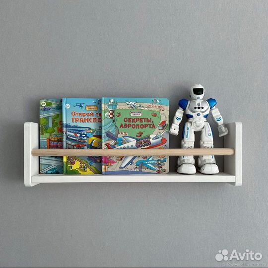 Книжная полка монтессори