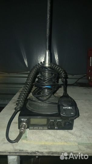 Автомобильная рация с антенной