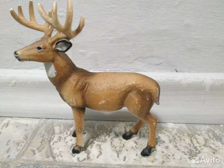 Игрушка олень