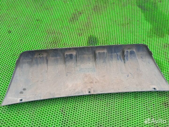 Накладка заднего бампера Chevrolet Niva