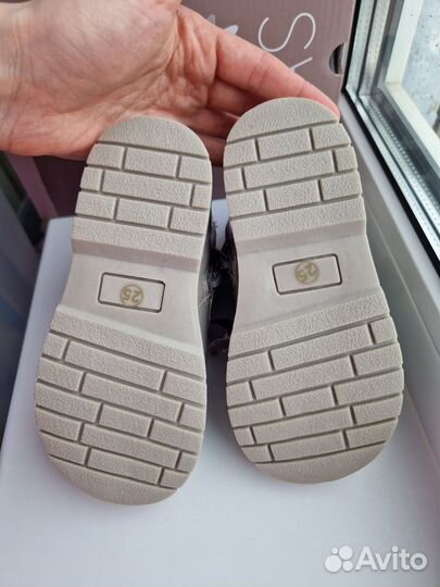 Ботинки для девочки 25