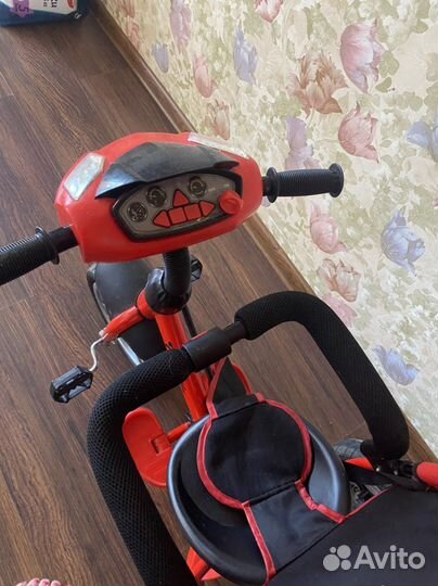 Велосипед коляска с ручкой