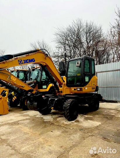 Колёсный экскаватор XCMG XE60WD, 2024