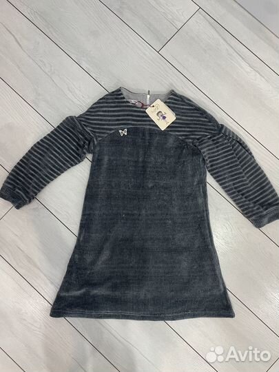 Платье для девочки новое