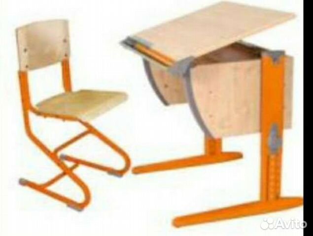 Растущая парта и стул, полка