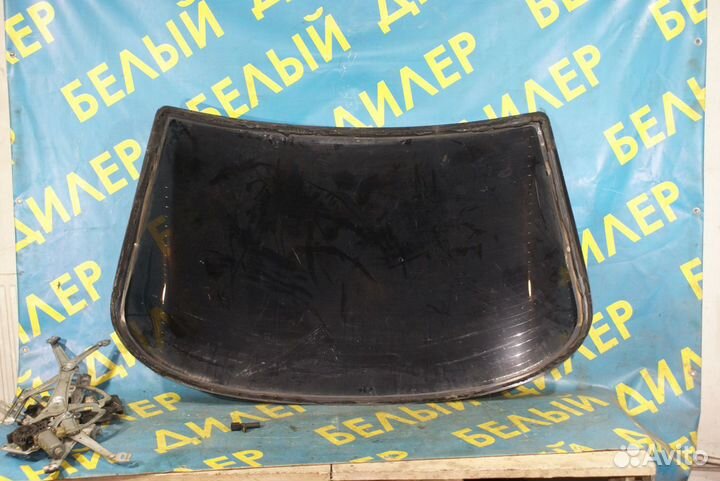 Заднее стекло Mercedes-Benz W210