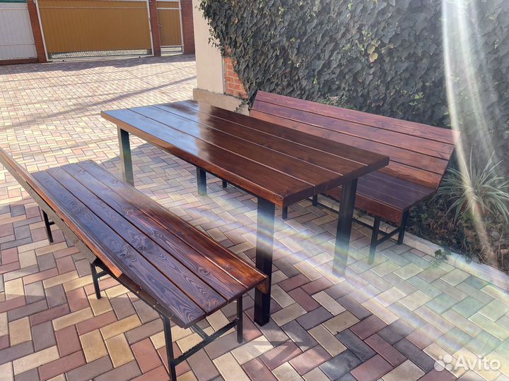 Скамейка деревянная