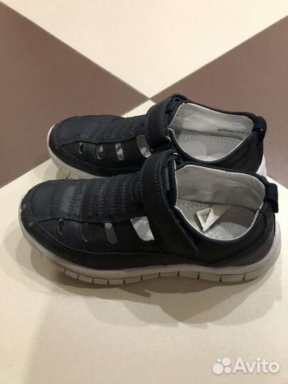 Ботинки на мальчика 34р
