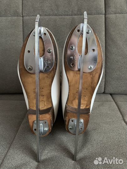 Коньки профессиональные Wifa 28