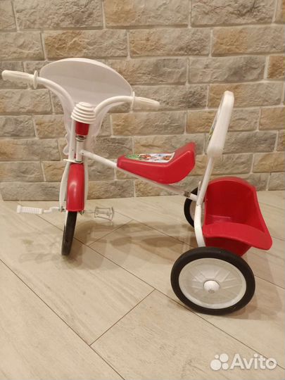 Трехколесный велосипед