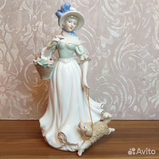 Фарфоровые статуэтки