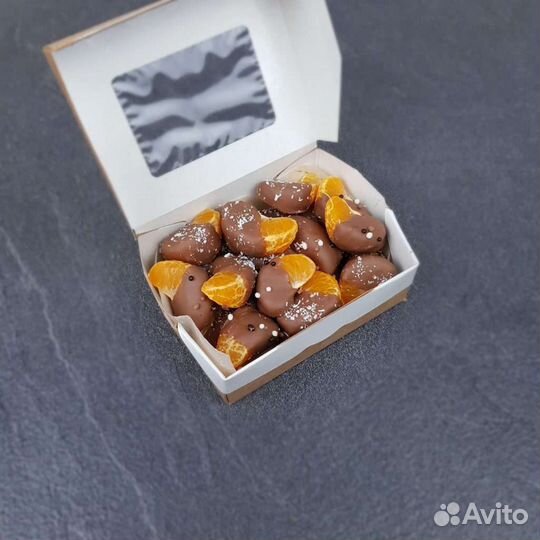 Фрукты в шоколаде