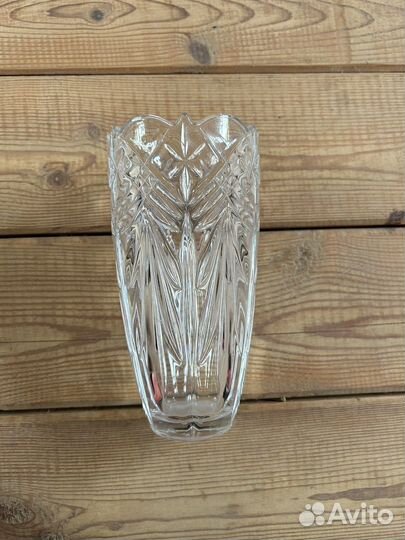 Хрустальная ваза