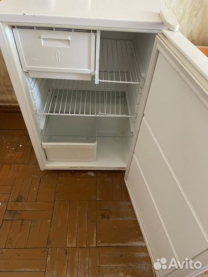 Холодильник средний