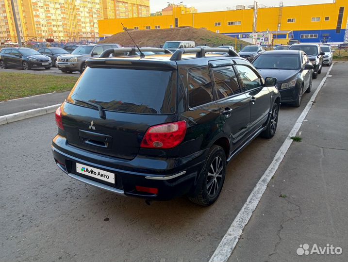 Mitsubishi Outlander 2.0 МТ, 2007, 269 300 км