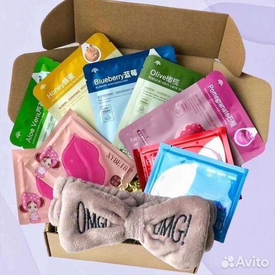 Подарочный бокс косметики на 8 марта