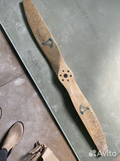 Пропеллер деревянный