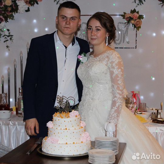 Свадебное платье