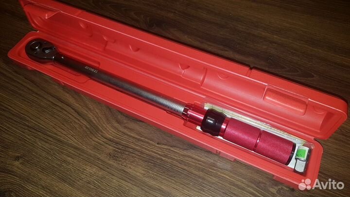 Динамометрический ключ 10-110 Нм