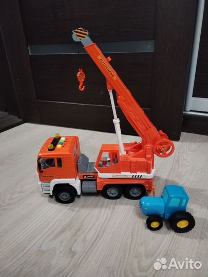 Автокран игрушка