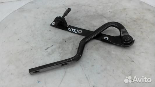 Петля капота chrysler voyager 4 (83A17D501)