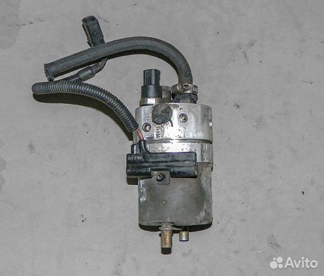 Распределитель тормозных усилий 8E0614175D