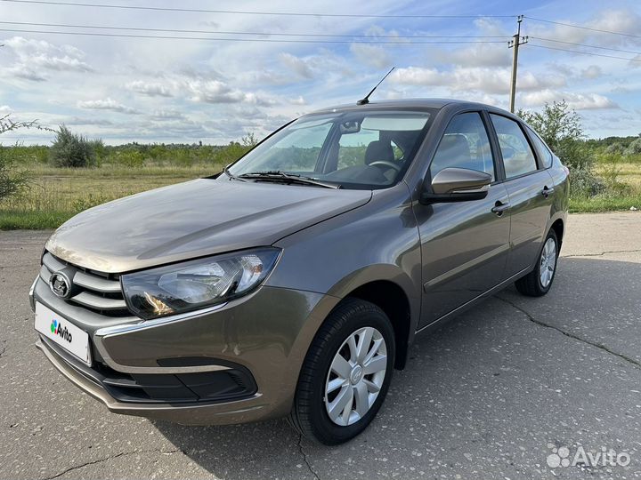 LADA Granta 1.6 МТ, 2021, 800 км