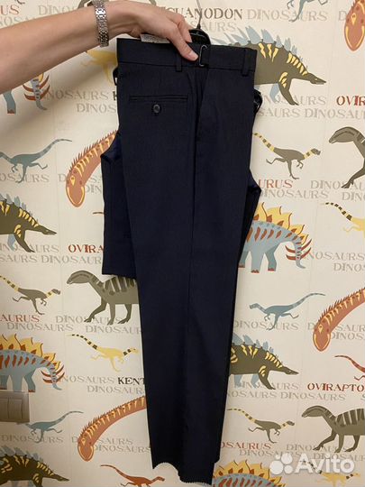 Новый Школьный костюм тройка