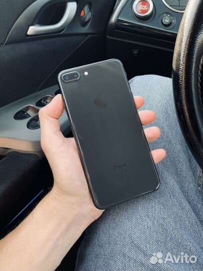 iPhone 8 plus 64gb