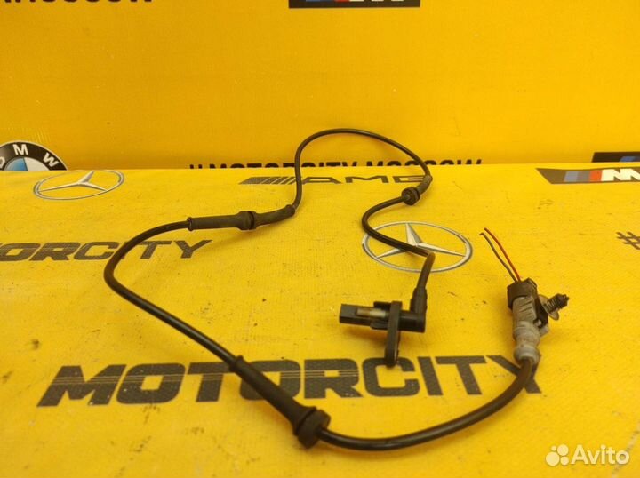 Датчик ABS передний левый Land Rover Range Rover