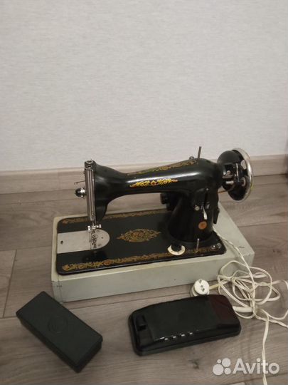 Швейная машина бу