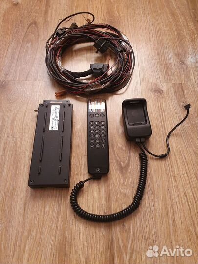 Автомобильный Motorola International 2700 Mercedes