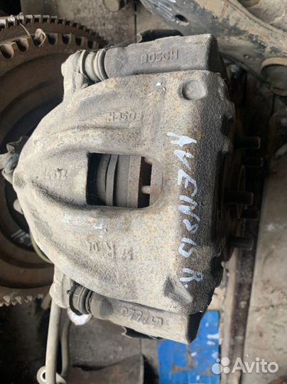 Тойота авенсис т250 суппорта передние